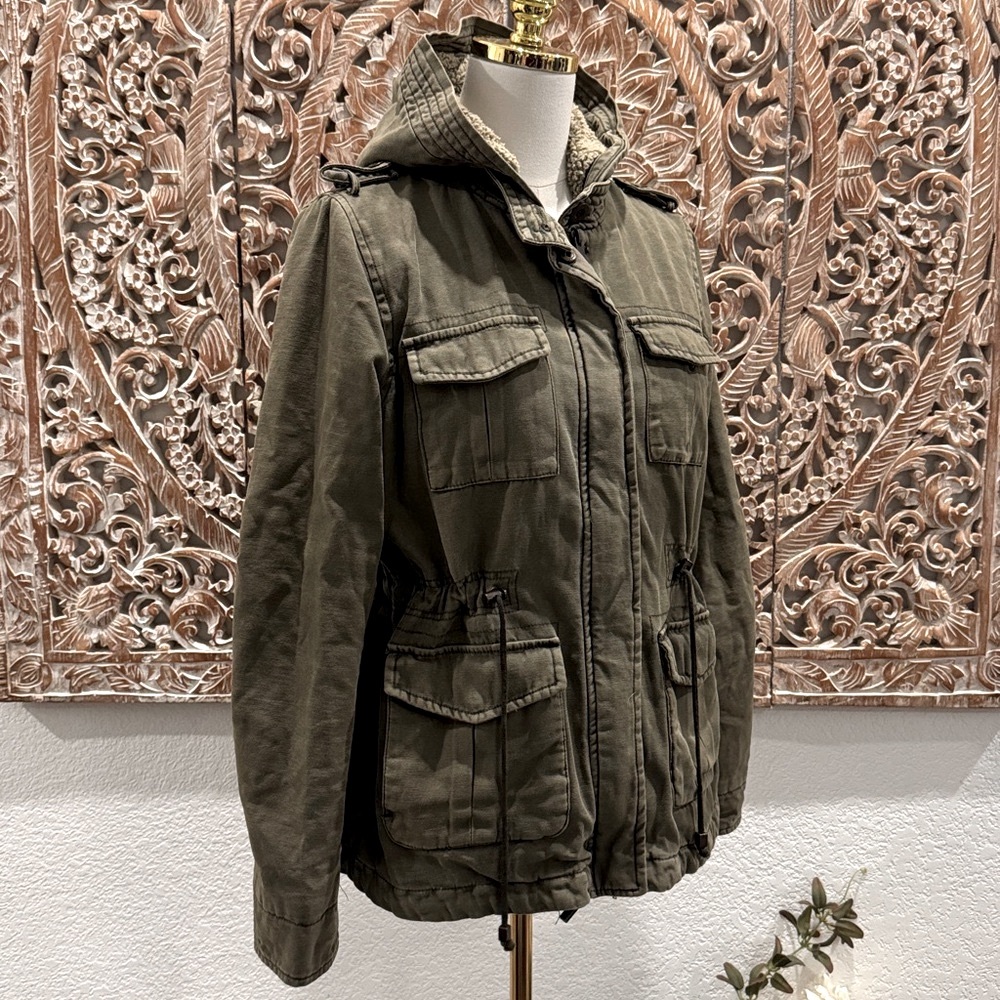 Levi’s Utility Military Style Hooded Jacket, Army Green, Sherpa Lined- size M - Picture 3 of 16
